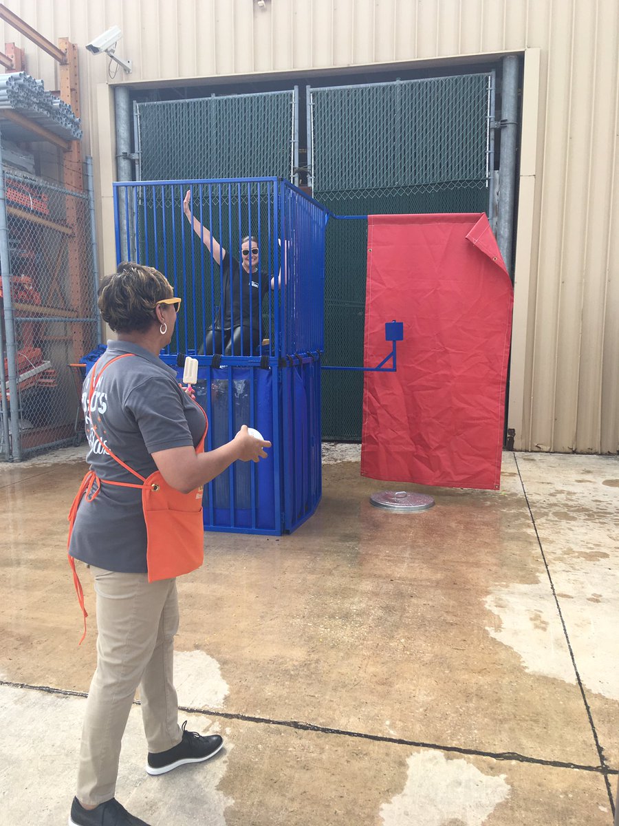 RosaY_503MASM's tweet photo. Regional Team Keeping our DM cool on a hot Texas day ;) @LMcmilian @CalvinM51489250 @pdholland0921 @jreed4401 https://t.co/GoblpCMgff