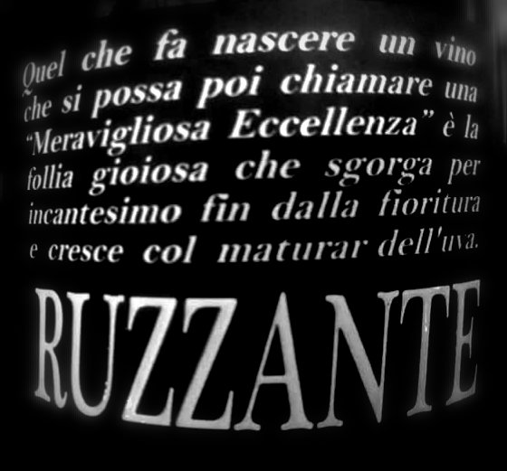 SienaEleonora's tweet photo. #ruzzante #vino #bio #divinpensatore #vinotorgiano #ChardonnayPinotGrigioVermentino #love #Umbria #IGT #2016 https://t.co/e6m97AeGsJ