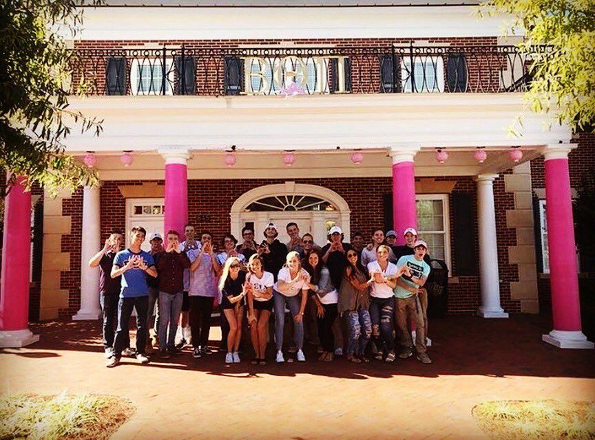 High Point Betas in N.C. are going all out for ZTA's #ThinkPinkWeek to end breast cancer. #menofprinciple <a href="/beta_highpoint/">Beta Theta Pi - HPU</a> <a href="/ZTAFraternity/">Zeta Tau Alpha</a>