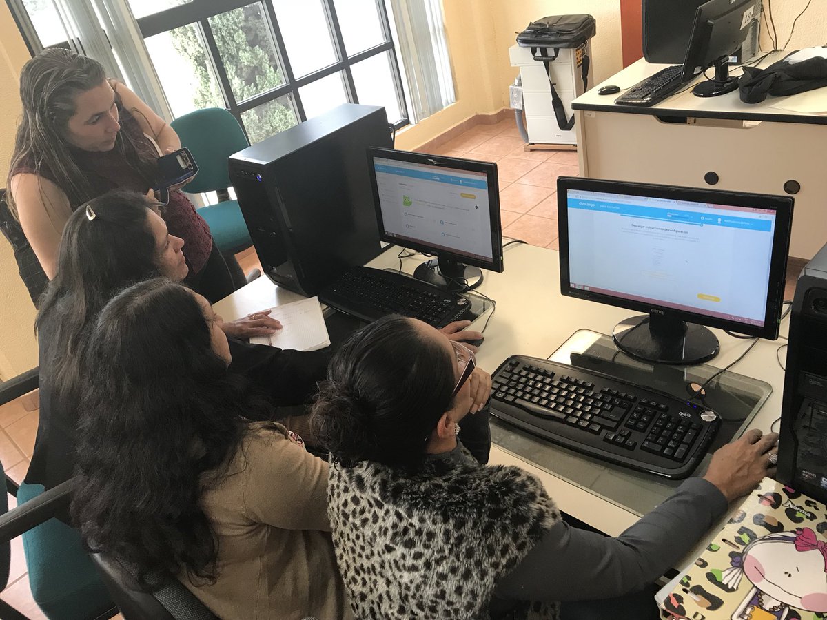 luis_gomez_gtz's tweet photo. @ProNIJAL Zonas114E Tepetitlán 194E Arandas @duolingo 125 docentes @ITSArandas #ThisIsWhyWeTeach @PacoAyon @sandovalbasica @KaroPlascencia https://t.co/2wCXmrs9hv