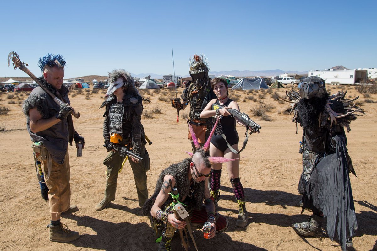 ChaoseVIIn's tweet photo. Kicking off Autumn via the Apocalypse...#wastelandweekend #vermintribe #varminttribe #AUS10 #postwarmanticore https://t.co/32aYGUW5f1