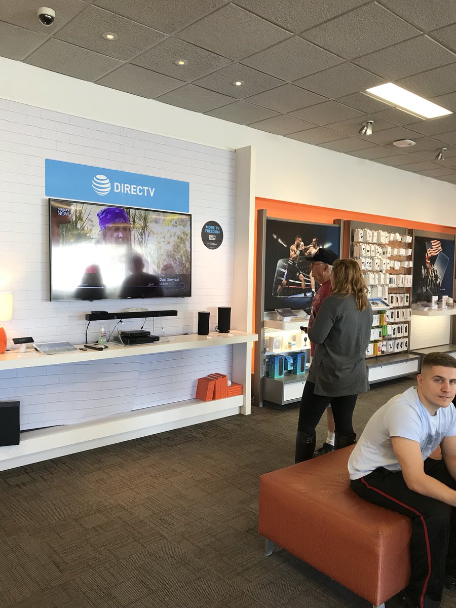Jennifer doing an amazing demo!!! @TeddyandrewP <a href="/TravLTE/">Sebastiaan Timmers</a> <a href="/marcellobenny/">Benjamin Marcello</a> <a href="/DaniDemerath/">Dani Demerath</a> #OneNYNJ