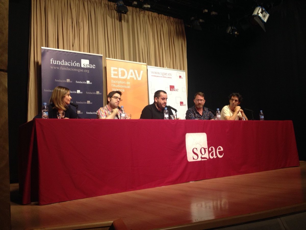 Els directors de <a href="/Fidewa_WebFest/">Fidewa Web Fest</a> i la secció de #Webseries de <a href="/Fuengirolacine/">FestivaldeFuengirola</a> i els autors parlen de circuits i oportunitats #AutorsEnCurt