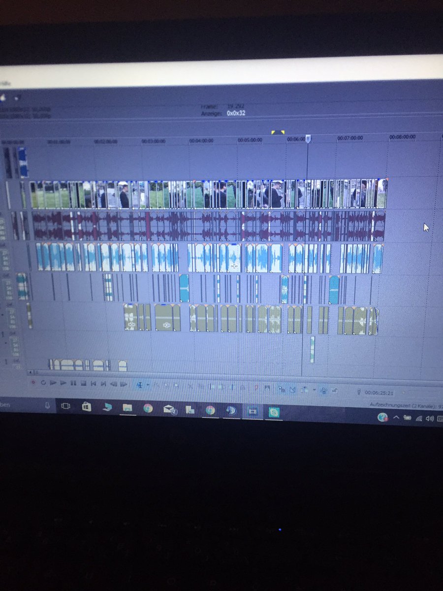 20 UHR AUF YOUTUBE LEUTE 
ICH BIN MEGA HEIß 😍
<a href="/Clientmods/">Noah</a>