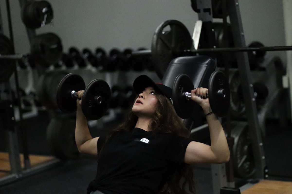 GSVIICO's tweet photo. We look good in and out the gym π€π€ #clothing #apparel #premium #lifestyle #gsvii #growstrong https://t.co/8RgnhYIVgF