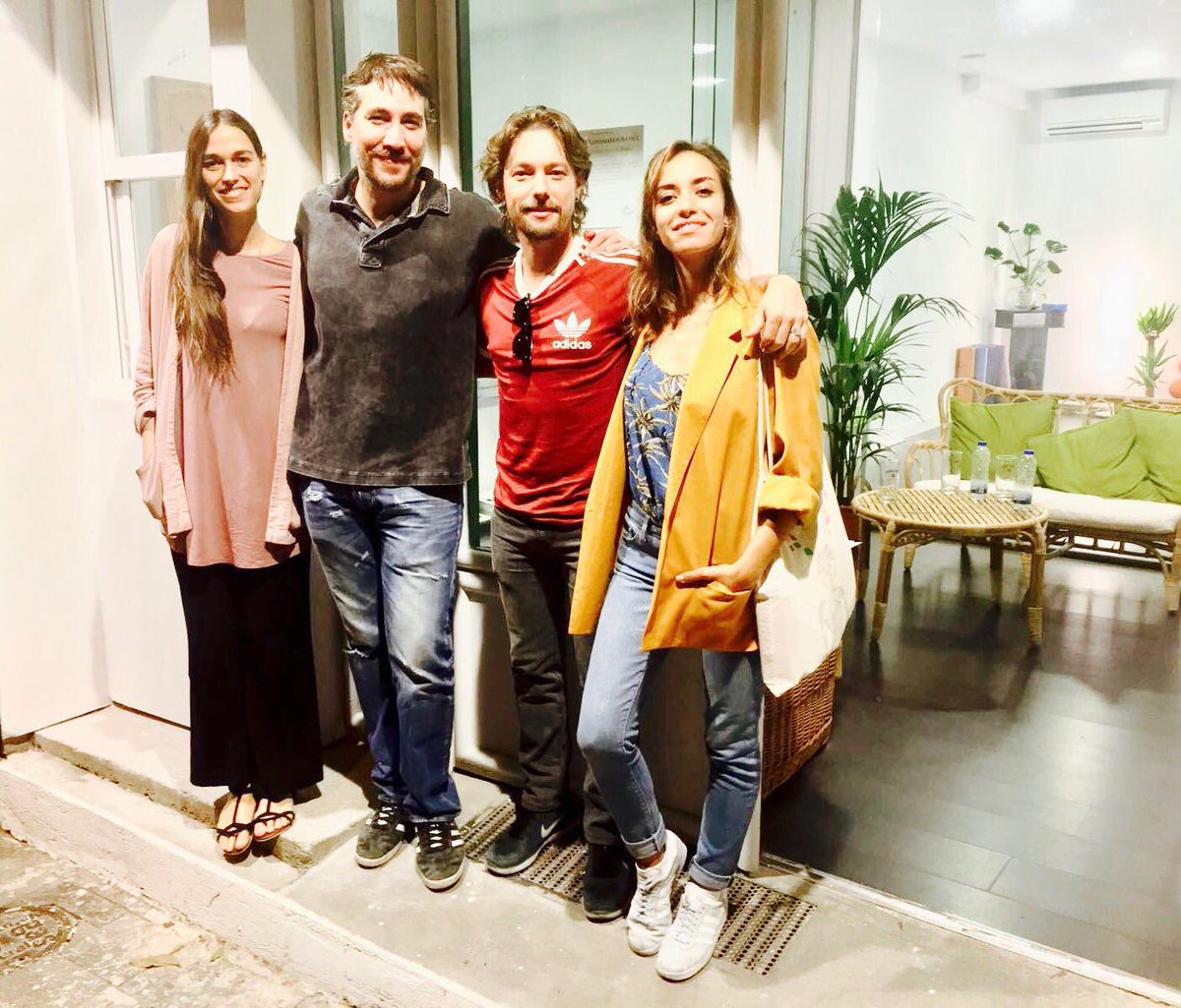 Que gusto recibir a grandes amigos!! #JanCornet <a href="/Tabatace/">Tábata Cerezo</a> gracias por el cariño y el apoyo❤️
<a href="/EscuelaCML/">Escuela Méndez-Leite</a>
LAS INSCRIPCIONES SIGUEN ABIERTAS!!