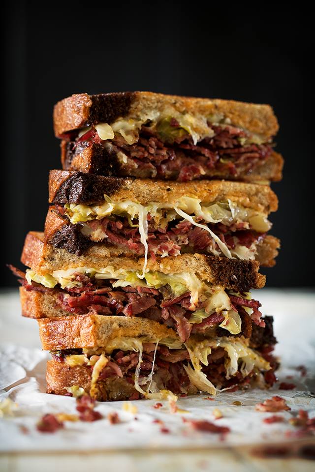 MotleyBrews's tweet photo. Get your tastebuds ready! @thegoodwich is taking over VIP! Less than 75 VIP tickets left so get on it if you want to #getmotley in style. https://t.co/PVWY90noCu