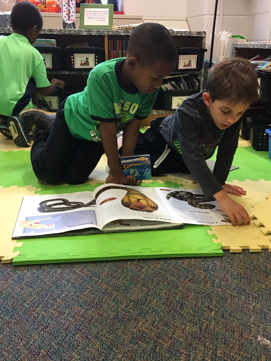 MsMacJack's tweet photo. We all have our comfortable reading spots for DEAR time! #phesbulldogs #sillyinsecond 📚 https://t.co/zP1N6niSOg