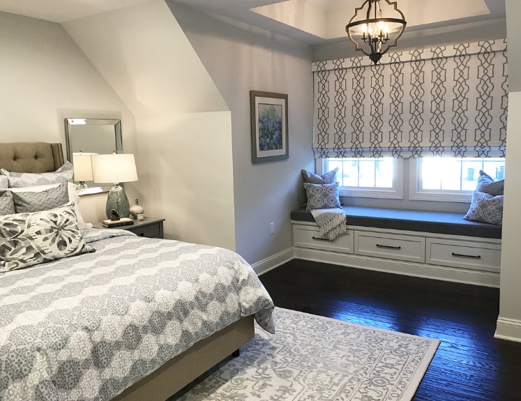 leedyinteriors's tweet photo. The long-awaited flat roman shade in the #rusticwaynjproject guest bedroom has finally been installed! #interiordesign #interiordesignnj https://t.co/M2dIfHIz0A