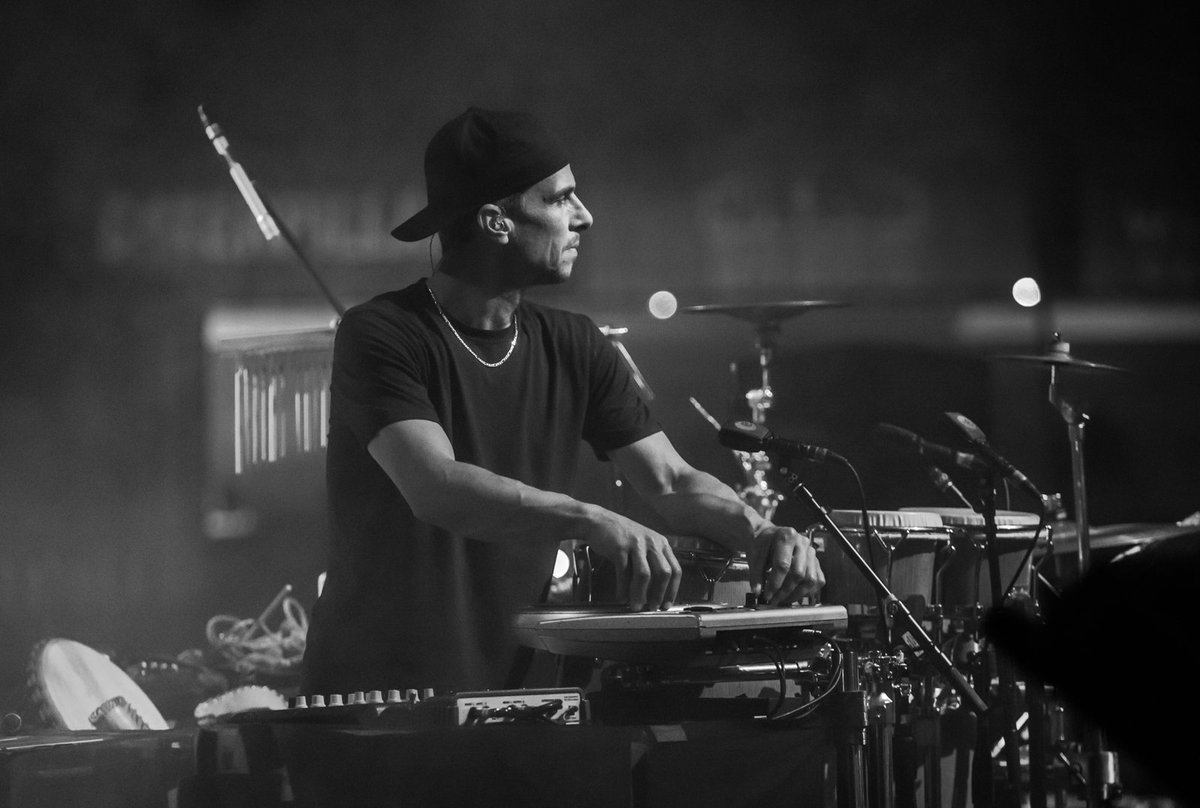 STS9's tweet photo. Sound Scientists 📡 Sector 9⃣ https://t.co/VndP5bfCjB