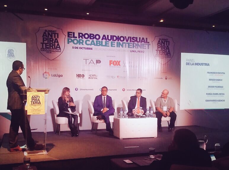 ComsMovistarPe's tweet photo. "La pirateria online, nos exige replantear estrategias para encontrar la mejor alternativa" @Rehabich #SummitAntiPirateria17 https://t.co/nXGyKy0Fxv