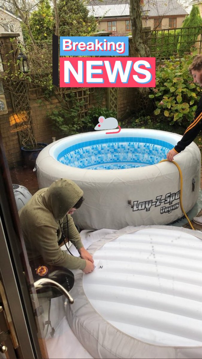 ChucksTub's tweet photo. Washing away the last of the swimmers from the weekend 😉 https://t.co/KX1H4aklmL