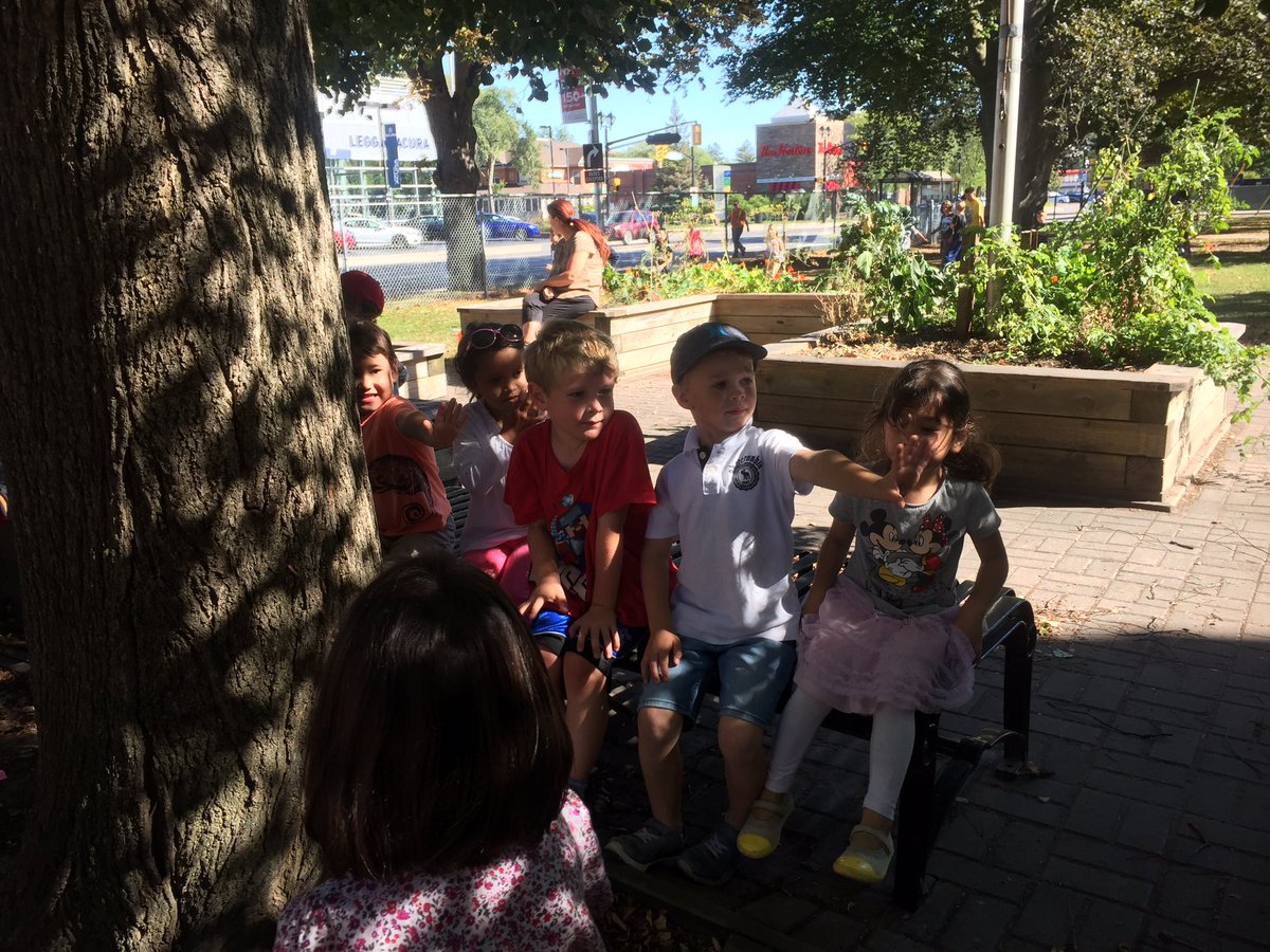 centralschoolk1's tweet photo. Photos from the Terry Fox run on Friday! https://t.co/EzD0iZ0plF