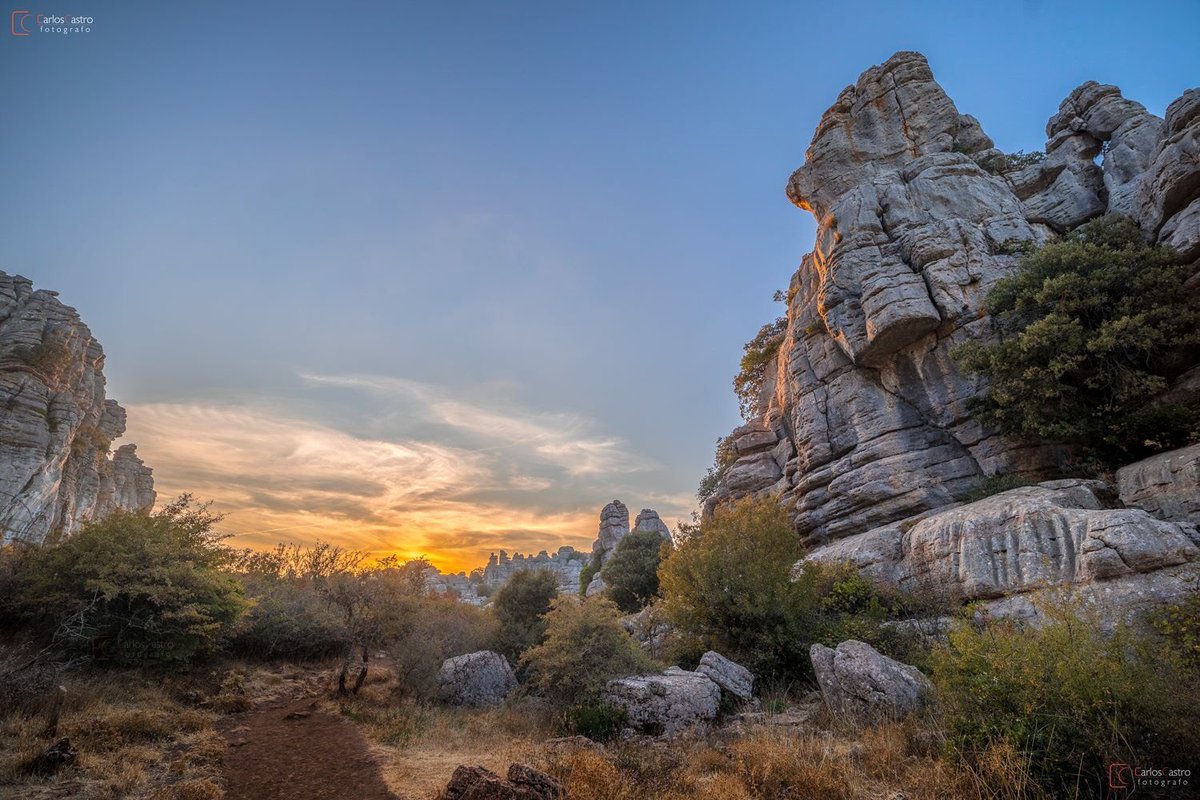 OrgullodeMalaga's tweet photo. Atardecer desde el Torcal de #Antequera ¡Maravilloso!
Foto: @Carloscastro_82 
#SienteMLG https://t.co/609VxHQFQo