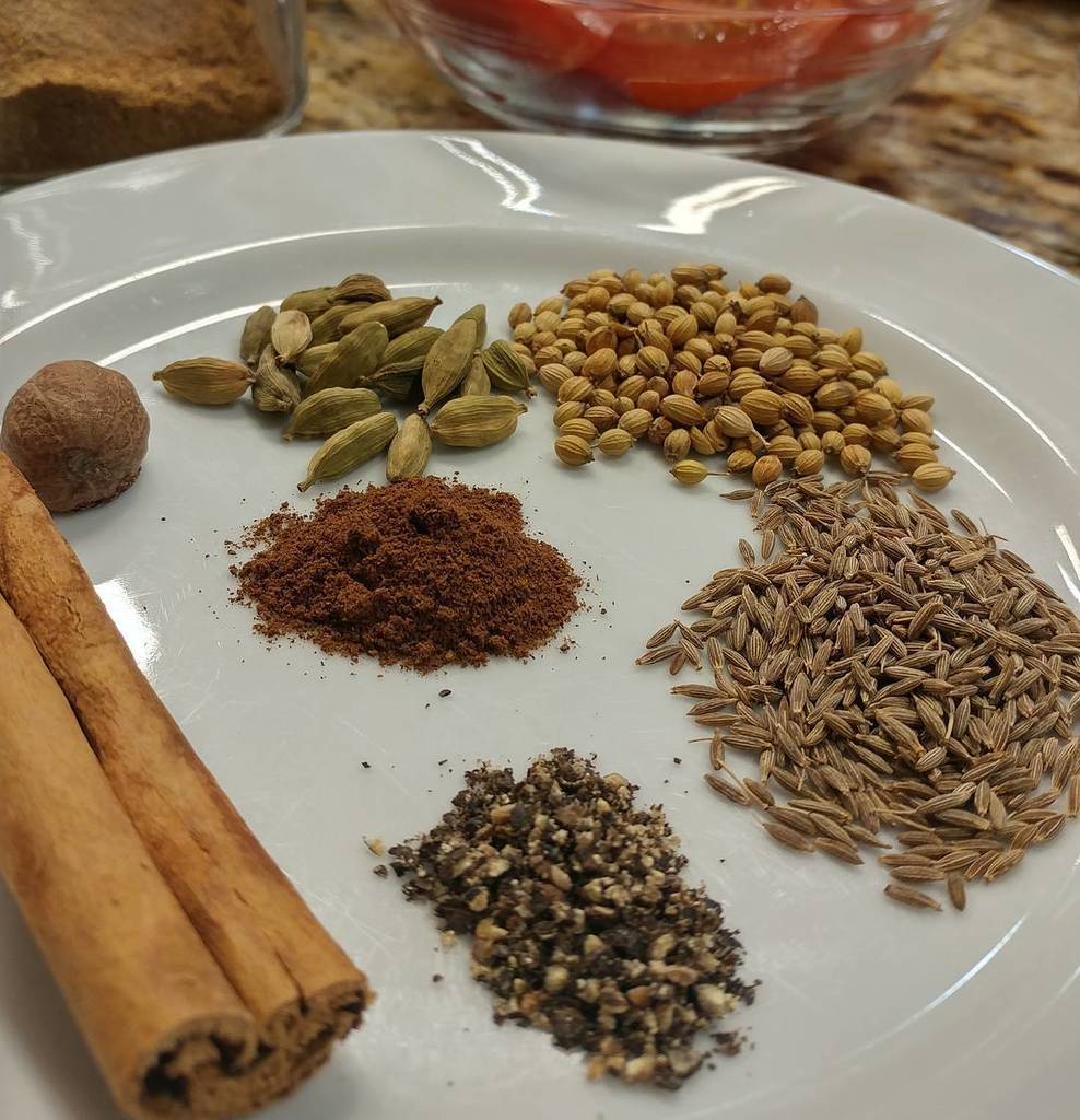 CherisseByers's tweet photo. I ❤ spices!
#7spice #lebanese #getsome https://t.co/wlD0E7u5pj https://t.co/MZwbLKrIwN
