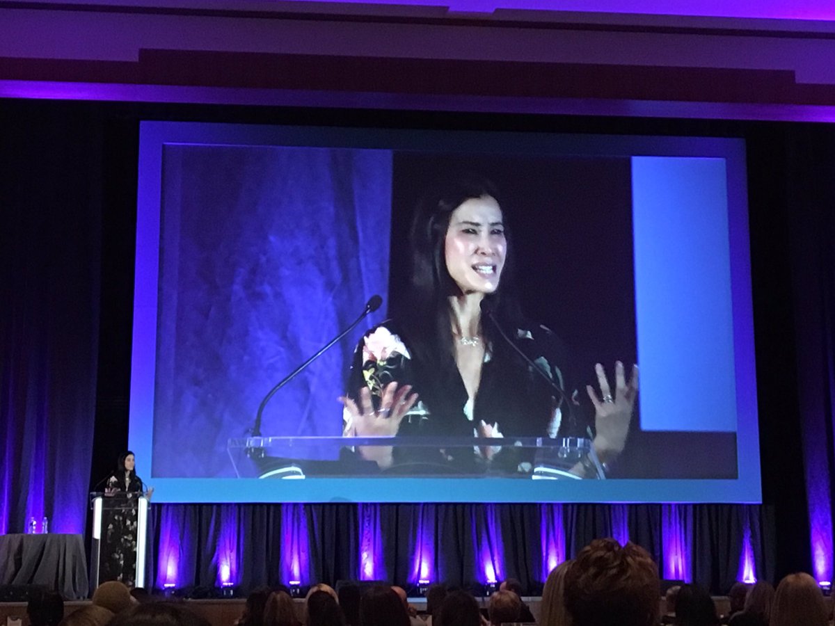 Thank you <a href="/lisaling/">lisaling</a> for your words @ #CeridianINSIGHTS today. Wow. Had to fight back tears a few times. #profound #bethechange #notifbutwhen