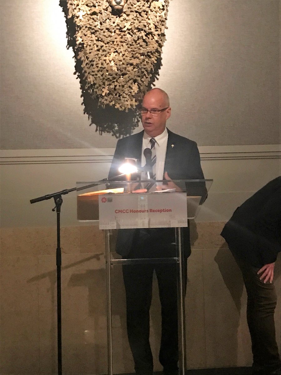 CDNAIDS's tweet photo. Our ED @LacasseGary receiving the 2017 Lifetime Achievement Award from @cdnmcc. #thankyou #hiv https://t.co/p0ySPDW518