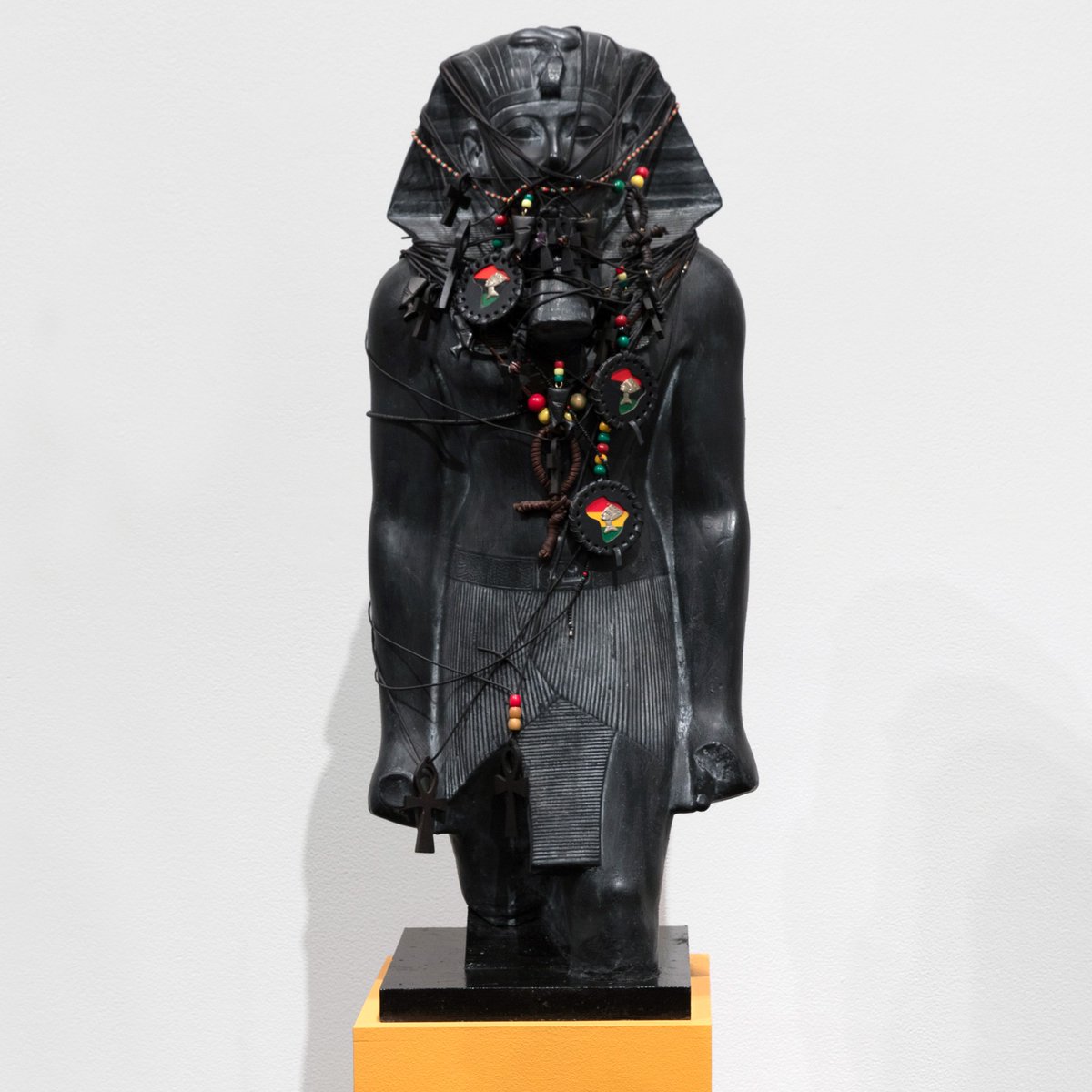 TangMuseum's tweet photo. "What makes an object a tourist commodity and what defines it as 'authentic'?..." #fredwilson #tangcollectivecatalog https://t.co/fe0xa3JcrU https://t.co/jOlyTdWozd