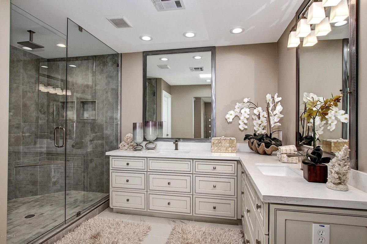 DistinctAZ's tweet image. A house we staged in the Phoenix, Az Biltmore area. So Beautiful!