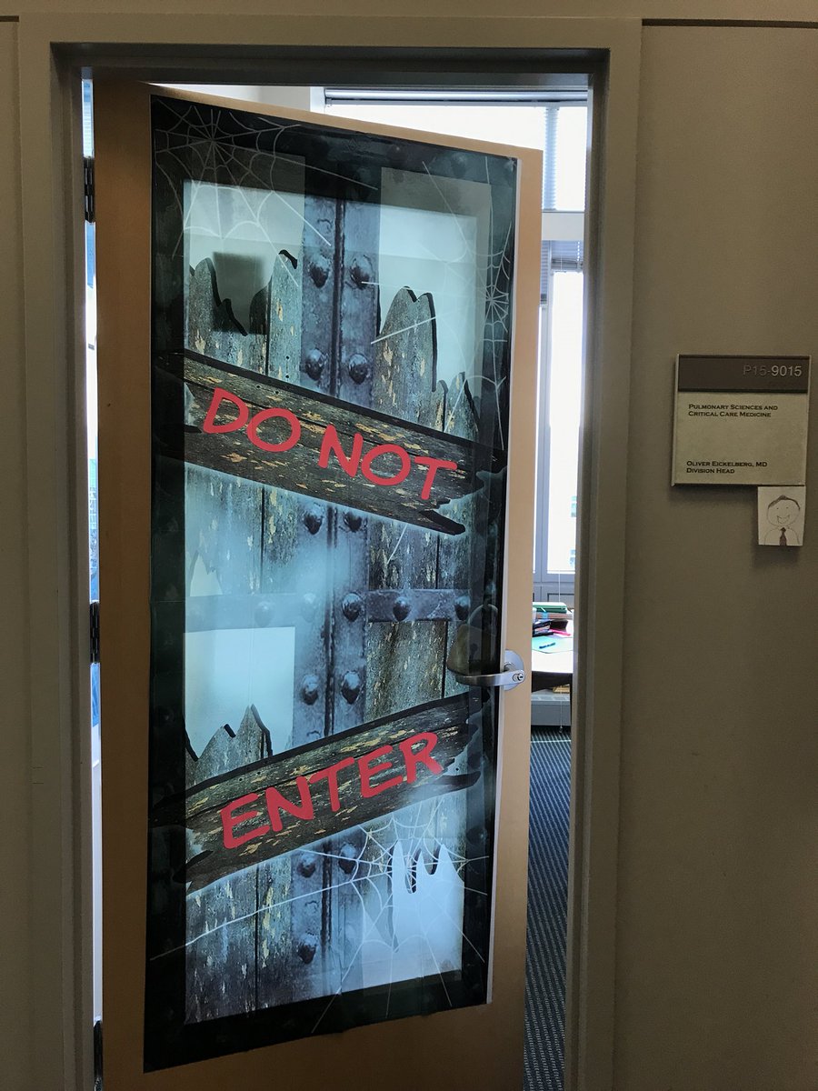 Eickelberg_MD's tweet photo. Oh no!! #beenBooed in office today!! Sheer amount of creativity amazing! @CU_PSCCM @DenPulm @CPCSchool @m_konigshoff @KaminskiMed @uchealth https://t.co/gIGMJcZeLi