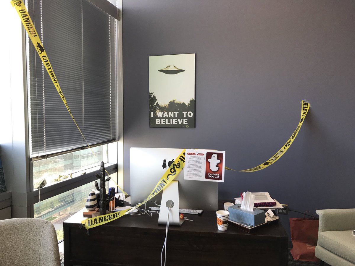 Eickelberg_MD's tweet photo. Oh no!! #beenBooed in office today!! Sheer amount of creativity amazing! @CU_PSCCM @DenPulm @CPCSchool @m_konigshoff @KaminskiMed @uchealth https://t.co/gIGMJcZeLi