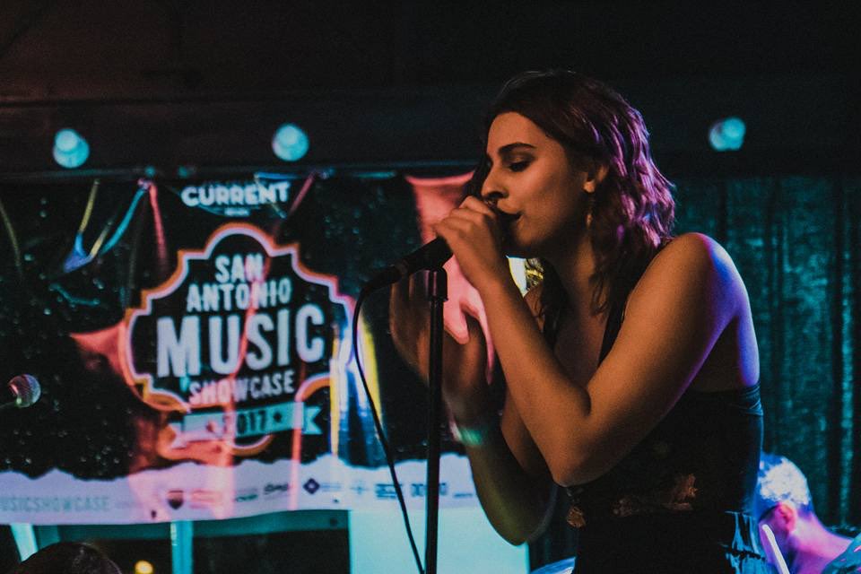 MachoPeachSATX's tweet photo. πͺπΌππ€πͺ #samusicshowcase πΈ: @oscarmphoto https://t.co/fzEwVMLpOn