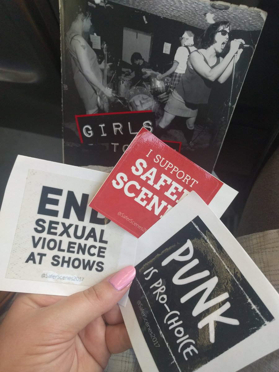 Cupcakes_n_Rap's tweet photo. @LittleJoBerry Also I'll be coming through with free stickers from @SaferScenes2017 https://t.co/J0BnSjg56h