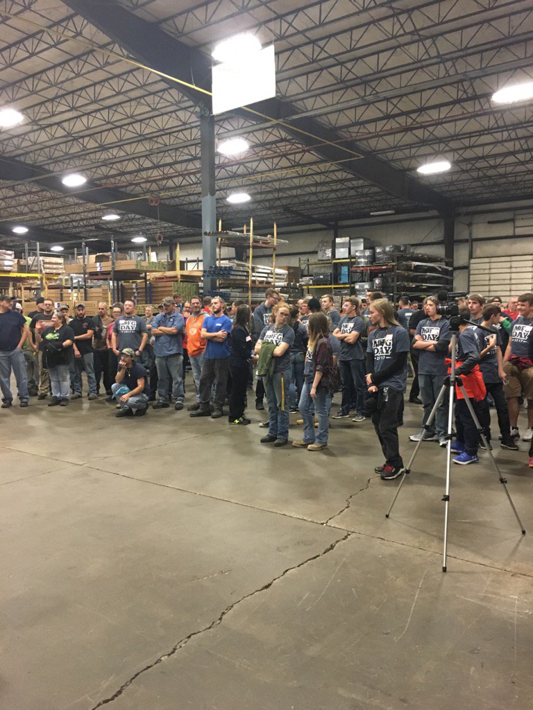petra_catalyst's tweet photo. Great Manufacturing day event at Ductmate industries with 100+students #MFGDAY17 #makingyourfuture https://t.co/aazB4kONat
