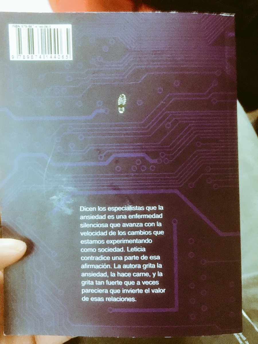 botpoetica's tweet photo. @leticiamartin vaciando después en @botpoetica. #PoetryIsCode https://t.co/SxeEFbfifg