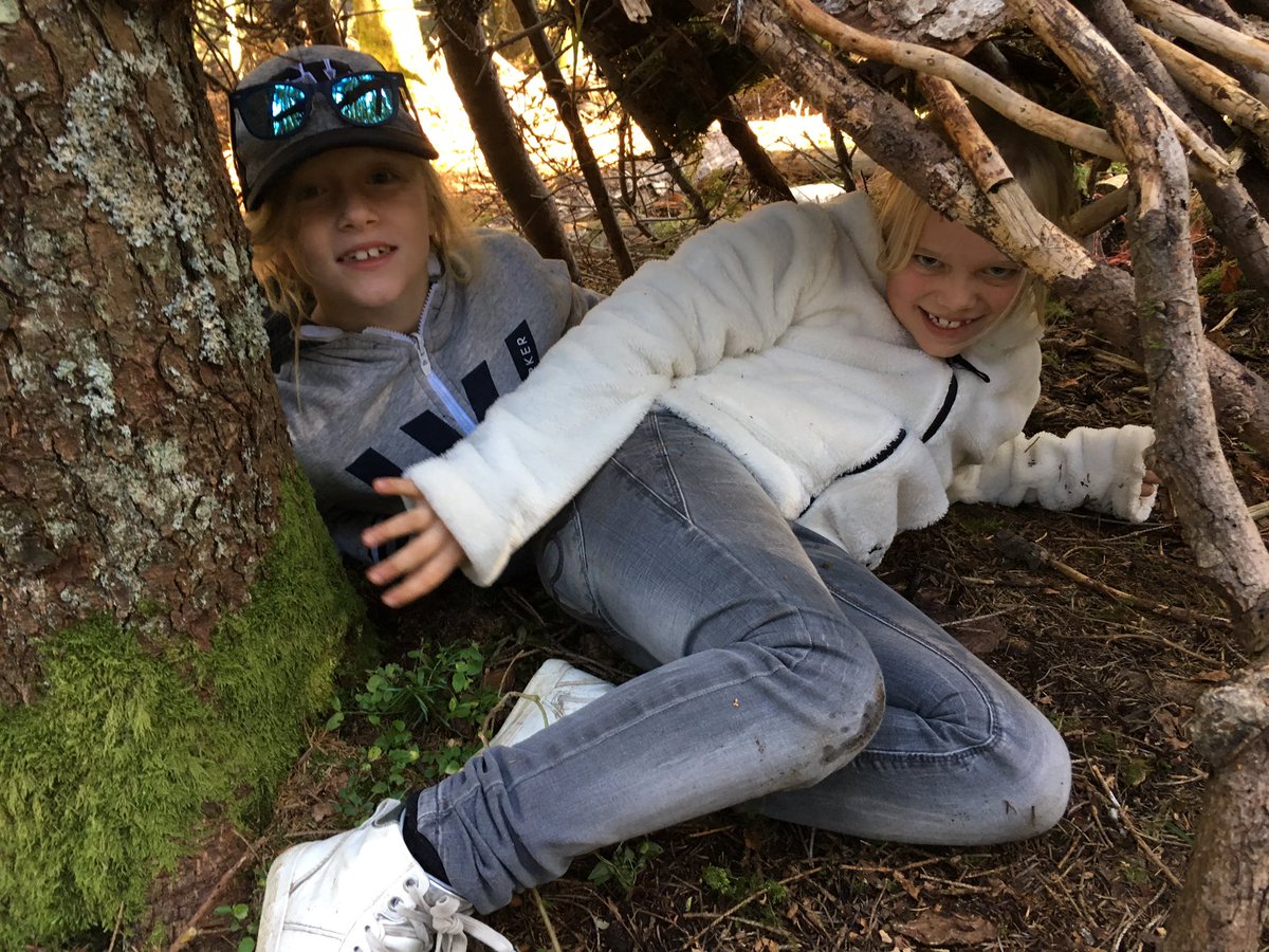 gwasgrade3's tweet photo. Everyone tucked up in bed and excited about coming home tomorrow. This is us this afternoon.@gwasgrade3 @GWASwitzerland @gwaswissg3a https://t.co/l652C7M2sE