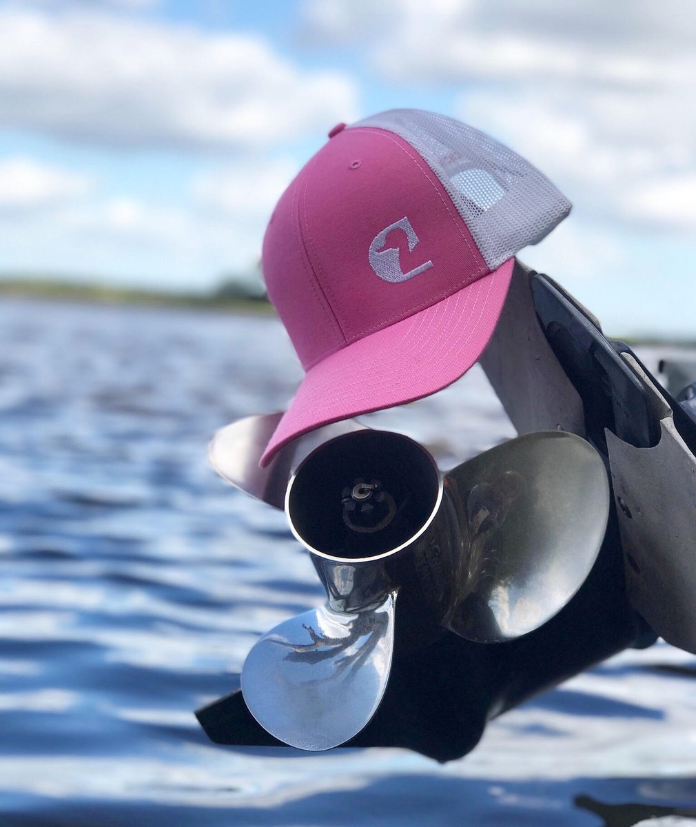 dockdecoy's tweet photo. Dock & Decoy's colorful custom hats are essential for a beautiful boating day! #dockdecoy #customhats #huntingapparel #fishingapparel https://t.co/g1ldQwaL6k