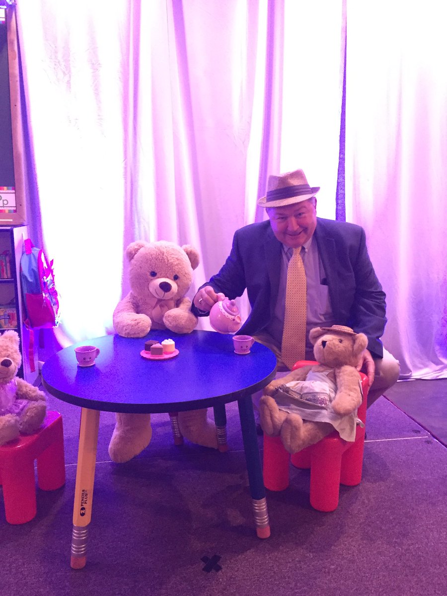 BankAtPeoples's tweet photo. Hats off to the best #ThrowbackTea hosted by our good friends at @Start__S1. Supporting early education in our #WesternMa community. https://t.co/RktQYeW9DE