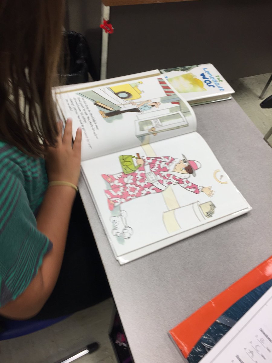 DianeBDavis's tweet photo. Drop everything and read, DEAR time at the end of our day. #bathschoolrocks #VES_panthers https://t.co/w8jvBbahBy