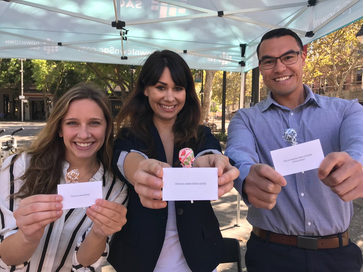 emcameron's tweet photo. Come down to @downtownsac 7th & K and get your complement! #sacllovenotes #downtownsac https://t.co/qw239ZiGb3