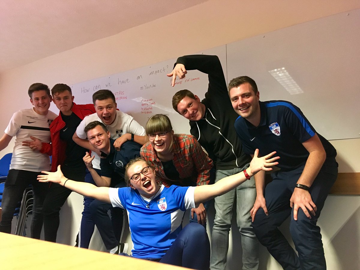 DevonFAYC's tweet photo. We kicked off the season in style tonight! Such an enthusiastic workgroup, who will inspire young people #changethegame #InspireDevon #lush https://t.co/zUZca8k1uW