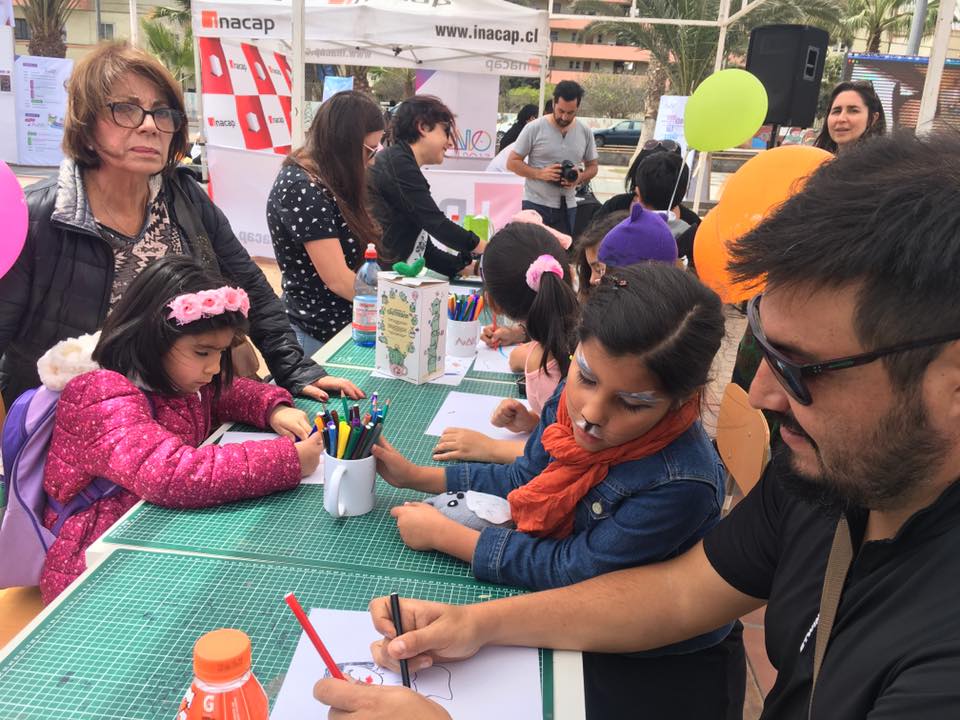 Inacapinos's tweet photo. Emprendedores locales fueron beneficiados tras participar en la 4ta versión de la Feria @awaio_innov: https://t.co/7Aq3qmhFCa https://t.co/LbHZkoAzSo