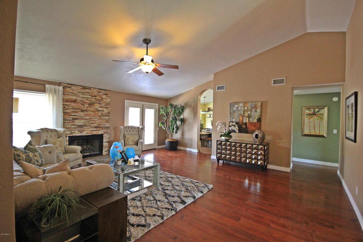 DistinctAZ's tweet image. A gorgeous home we staged in Scottsdale, Az.