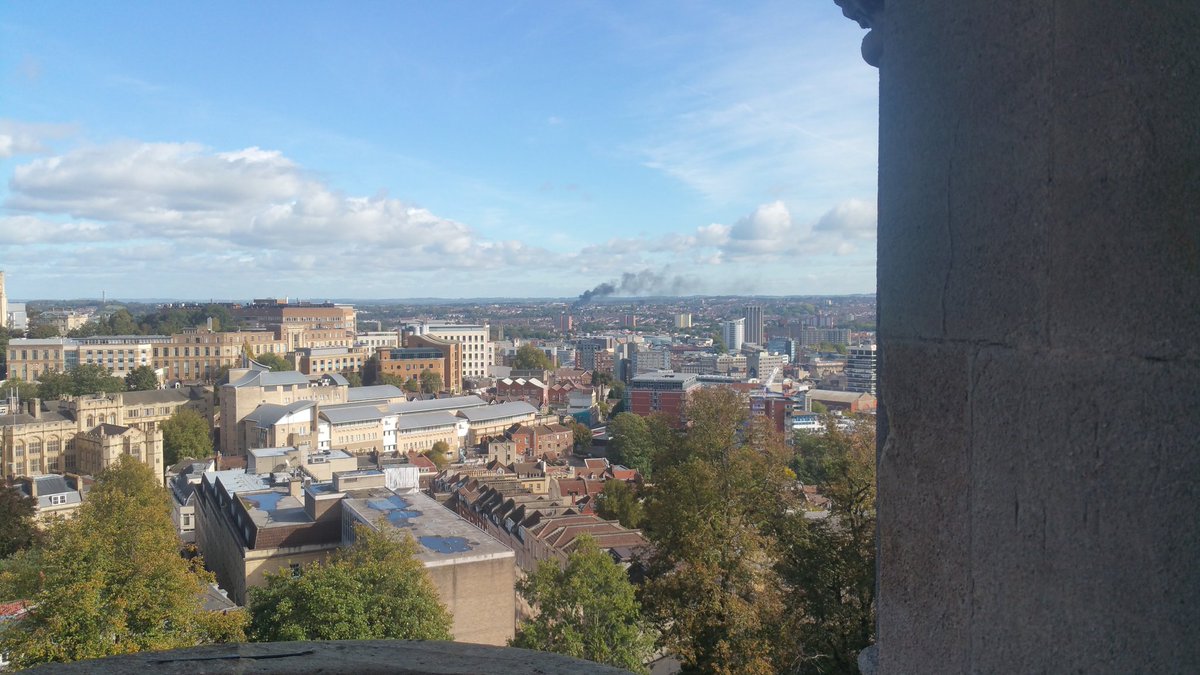 Andrew1967uk's tweet photo. View from Cabot Tower
@VisitBristol 
#Bristol 
#tower 
#ViewPoint 
#scaredofhights 
#crazyfun https://t.co/jnmdNMbr0j