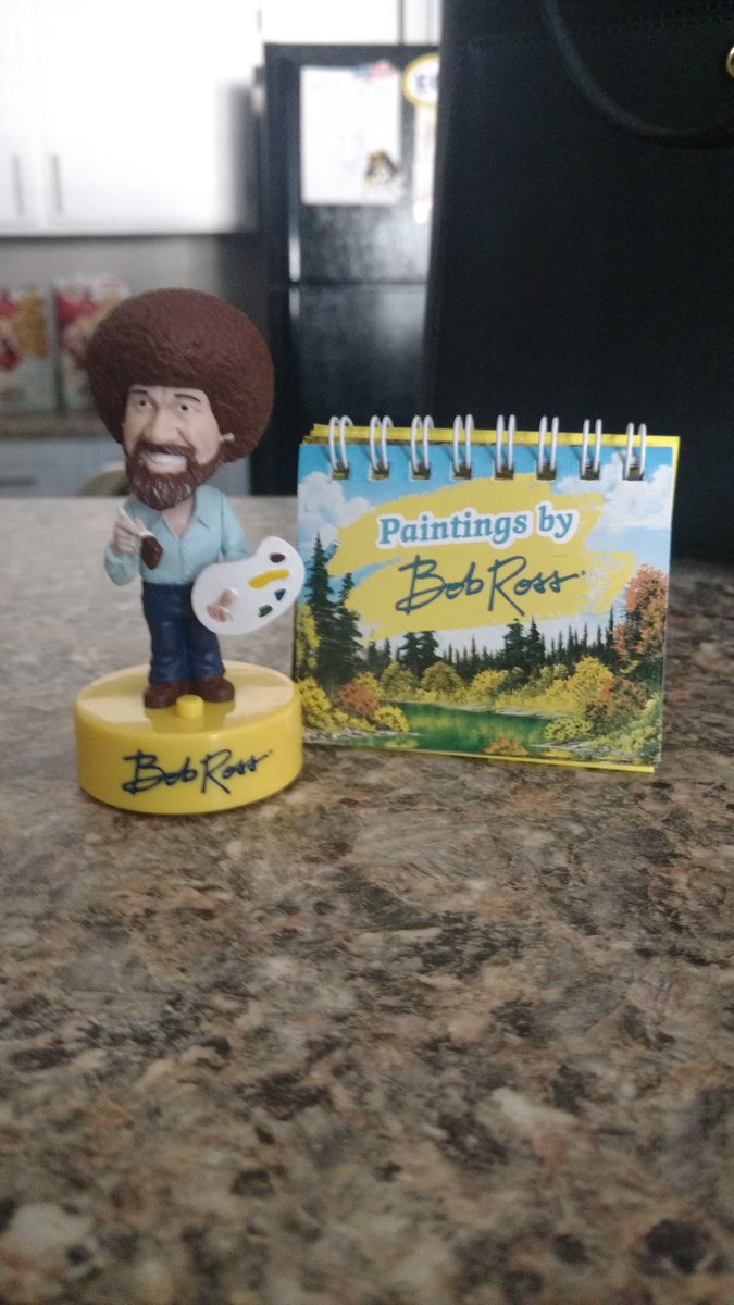 skinnyjenny2's tweet photo. #MyCousinIsBetterThanYours. This is the most fantastic thing ever. #BobRoss #HeTalks https://t.co/mRtSn9MRUn