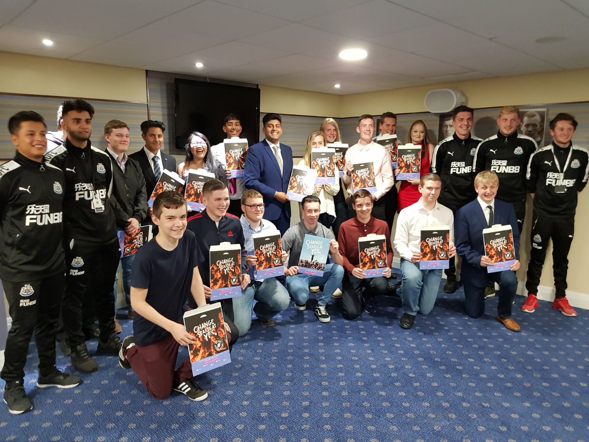 StudioWest_'s tweet photo. Wow! Our Yr12s look so smart at their @NCSNorthEast graduation with @NU_Foundation https://t.co/N3rS3NZh6g
