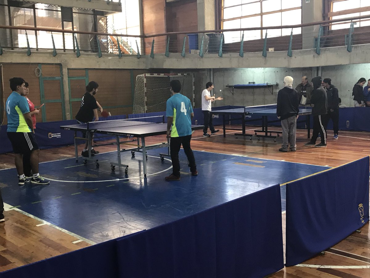 UVInclusiva's tweet photo. En taller de tenis de mesa para todos y todas! Primera Jornada de Inclusión de las Universidades del CRUV!@Senadis_Valpo @uvalpochile https://t.co/yo5hgJUqLK