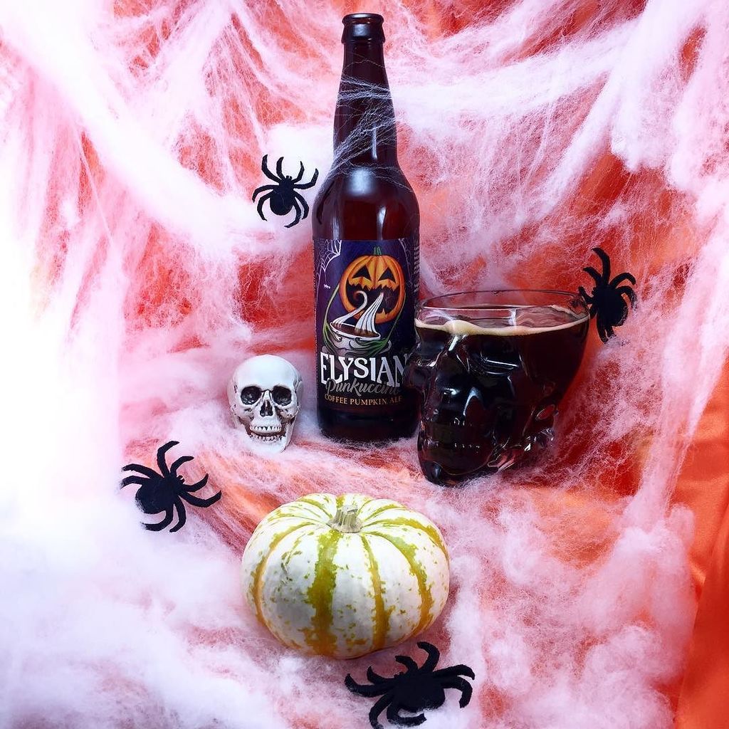 It's our FAVORITE time of year! Who else just loves October?! Fall leaves, pumpkins, oh and this Punkuccino coffee… ift.tt/2y2ScpG