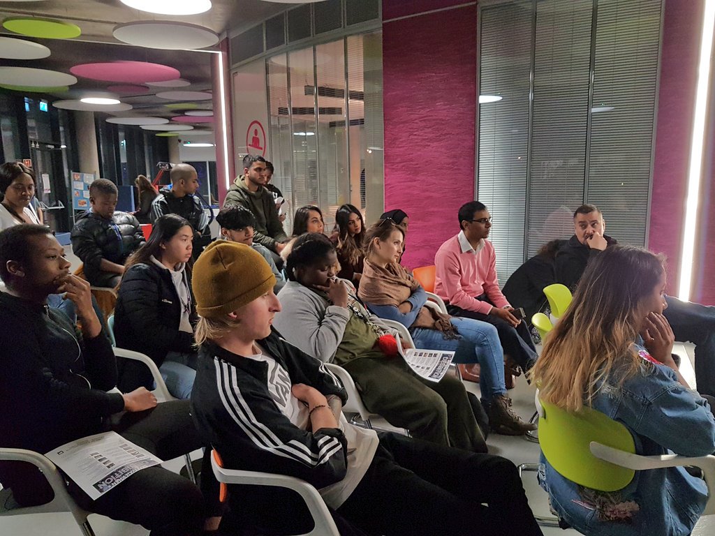 punchrecords's tweet photo. Big up to all @TheLighthouseYP and everyone that joined us for the launch of #SaffiyahKhan's #Desibition tonight 🙌🙌 #UTSAV17 https://t.co/Y2pZBrnKxf