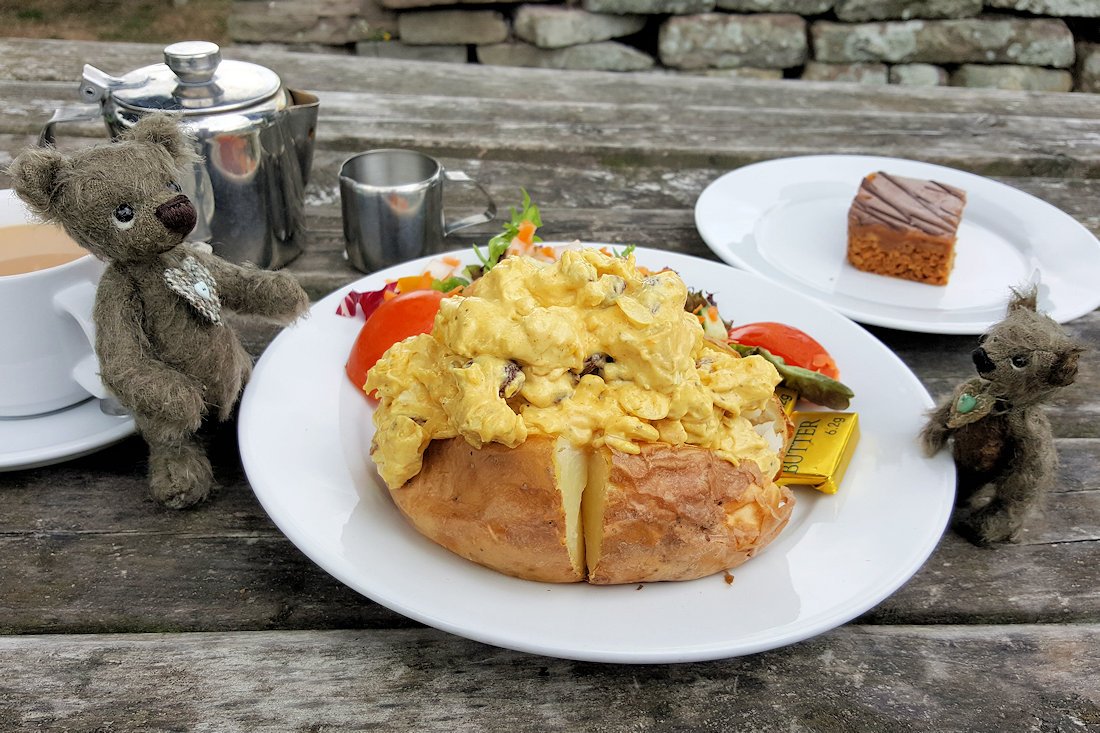 Me and my wee brother Jura had a hearty dinner today and I think we will be good for #keepfits