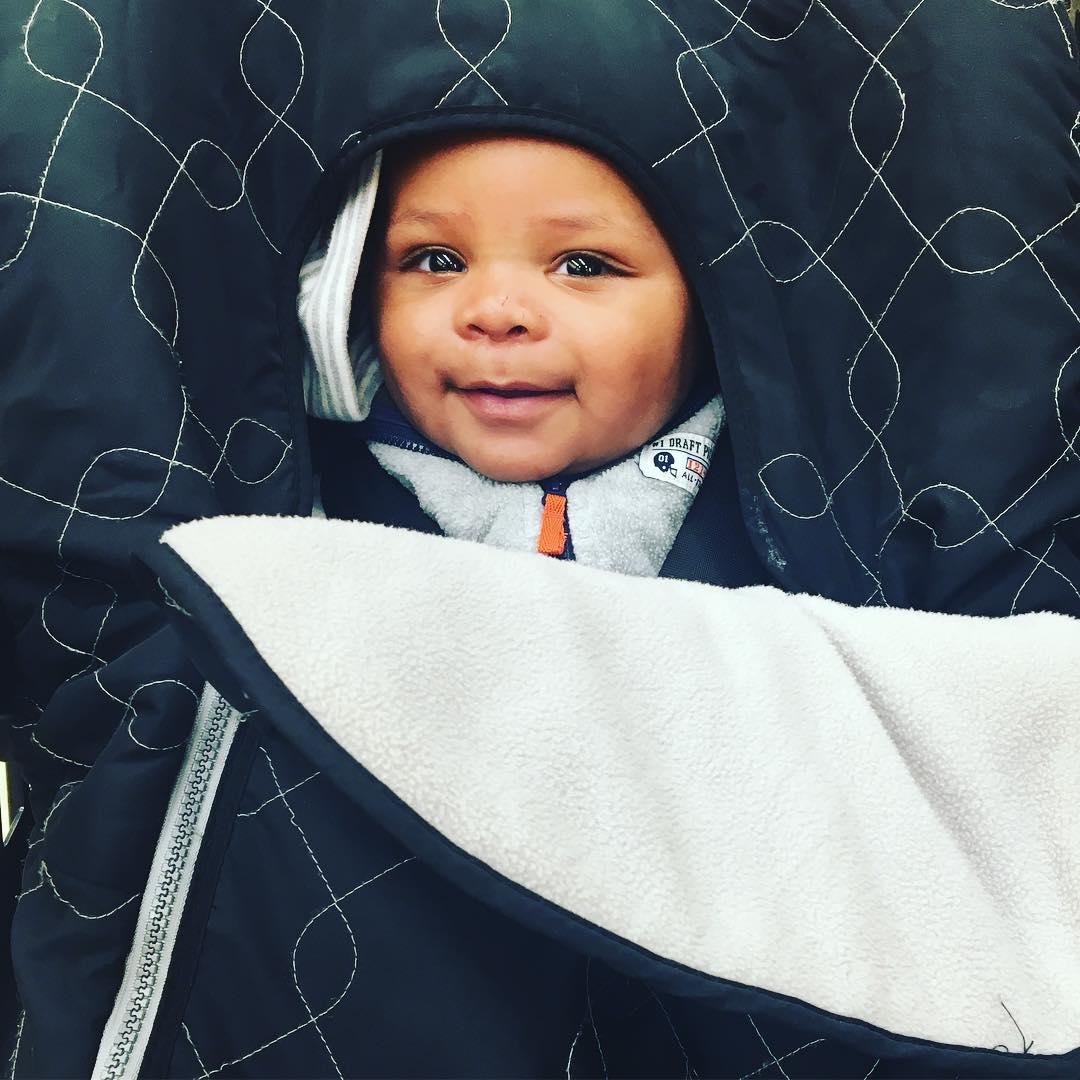 The JJ Cole Car Seat Cover keeps baby warm and snug in harsh weather. Photo via freddiethepreemie. #fall #winter bit.ly/2y2x5Un