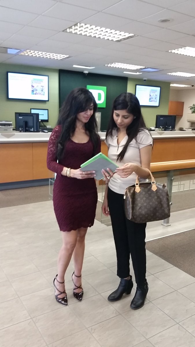 #ImDigitalReady. ..team 342 showing customers how easy it is !@AIacobelli_TD <a href="/TD_MSnow/">Michelle</a> <a href="/Niicole1971/">Nicole Hawkins</a>