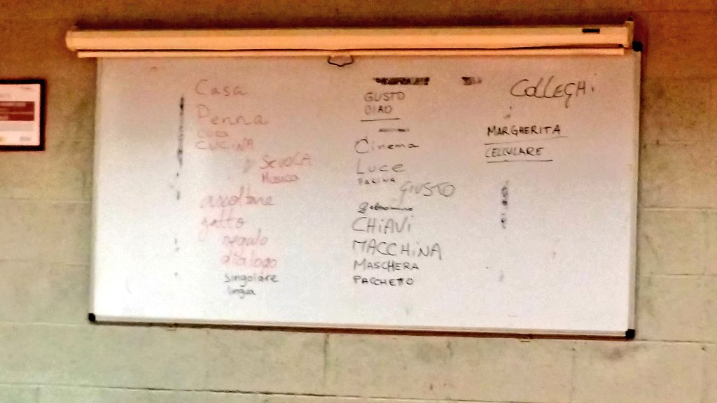 joan_ru_ca's tweet photo. Oggi inizio il corso per imparare l'italiano. Buon viaggio amici #centrescivics #CVIX #MagradaTGN https://t.co/heeq0w9oPo