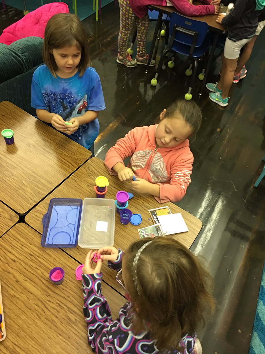 STEM BINS have been a big hit this week!! #funmornings #ThisIsRES <a href="/JenniferWarden5/">Jennifer Warden</a> <a href="/jenbrown224/">Jennifer Brown</a>
