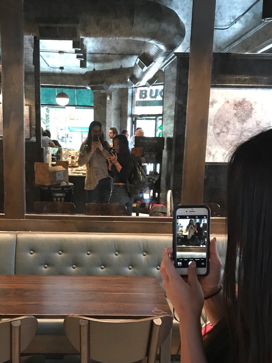 katebarresi's tweet photo. City exploring for that class participation #mark310 https://t.co/HKOx9COuUl