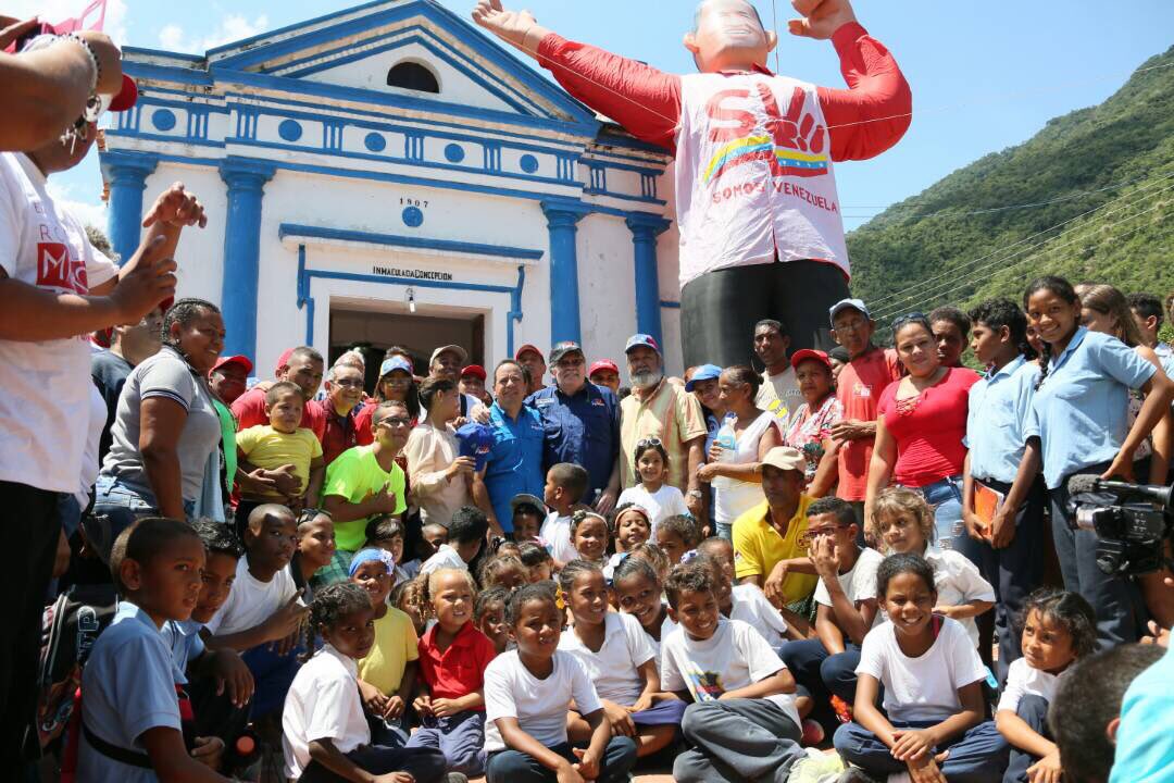 RMarcoTorres's tweet photo. Visitamos la Iglesia Inmaculada Concepción de Cuyagua; la bendición poderosa de Dios siempre con nosotros #En10DíasVictoriaDePaz https://t.co/P4wgKA2swl
